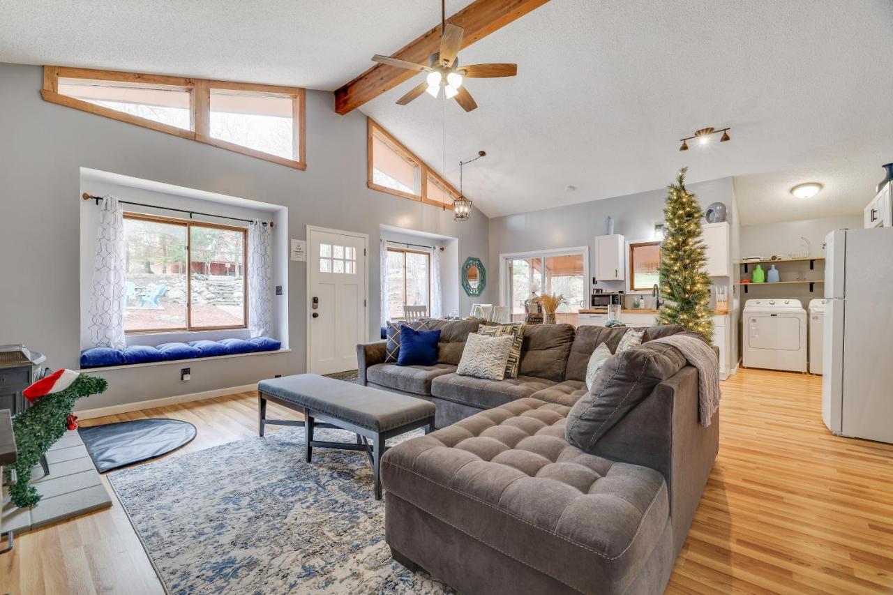 Premier Cozy Cabin - Free Amenities & Comm Indoor Pools Bushkill Zewnętrze zdjęcie