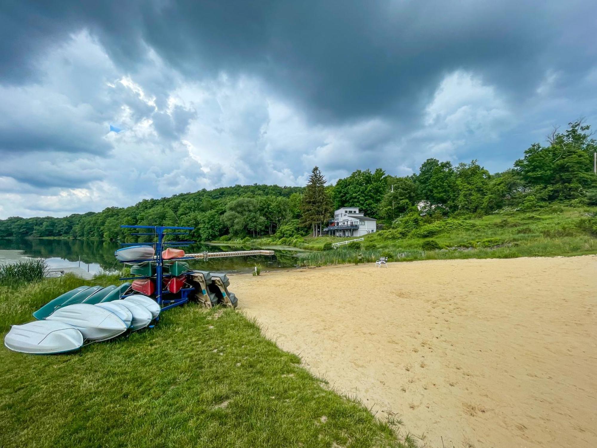 Premier Cozy Cabin - Free Amenities & Comm Indoor Pools Bushkill Zewnętrze zdjęcie