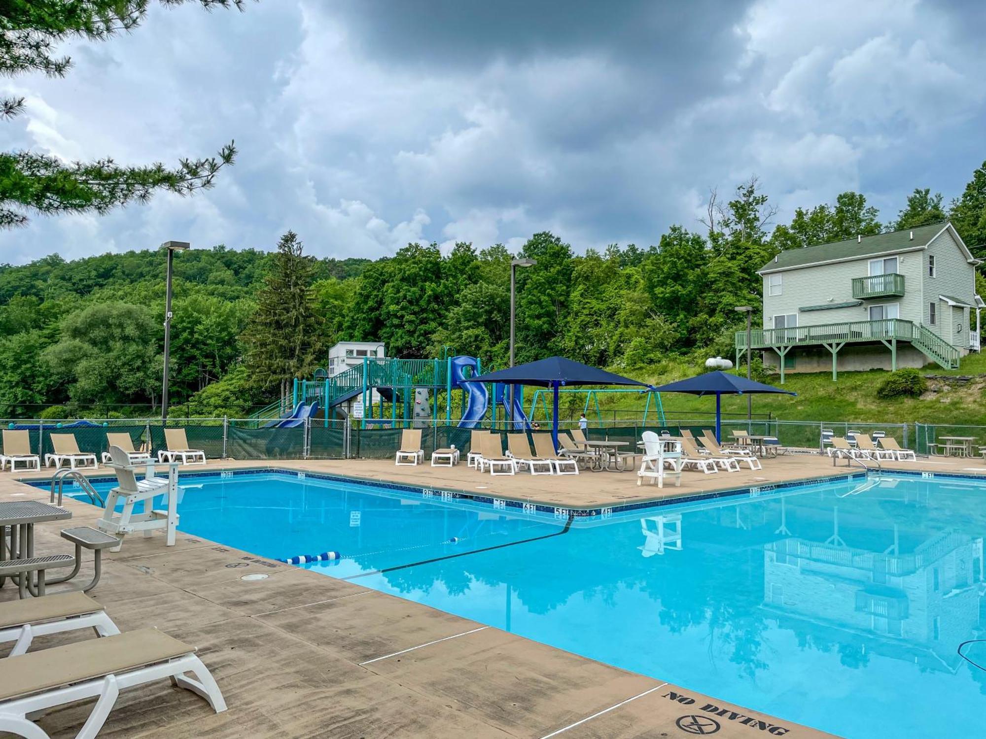 Premier Cozy Cabin - Free Amenities & Comm Indoor Pools Bushkill Zewnętrze zdjęcie